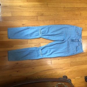 light wash stretch skinny jeans